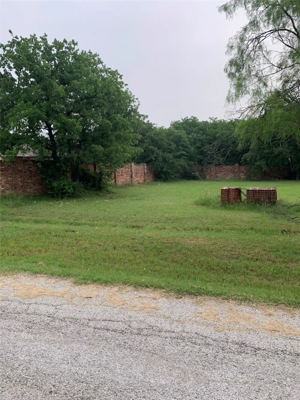 Lillys Court Runaway Bay, TX 76426