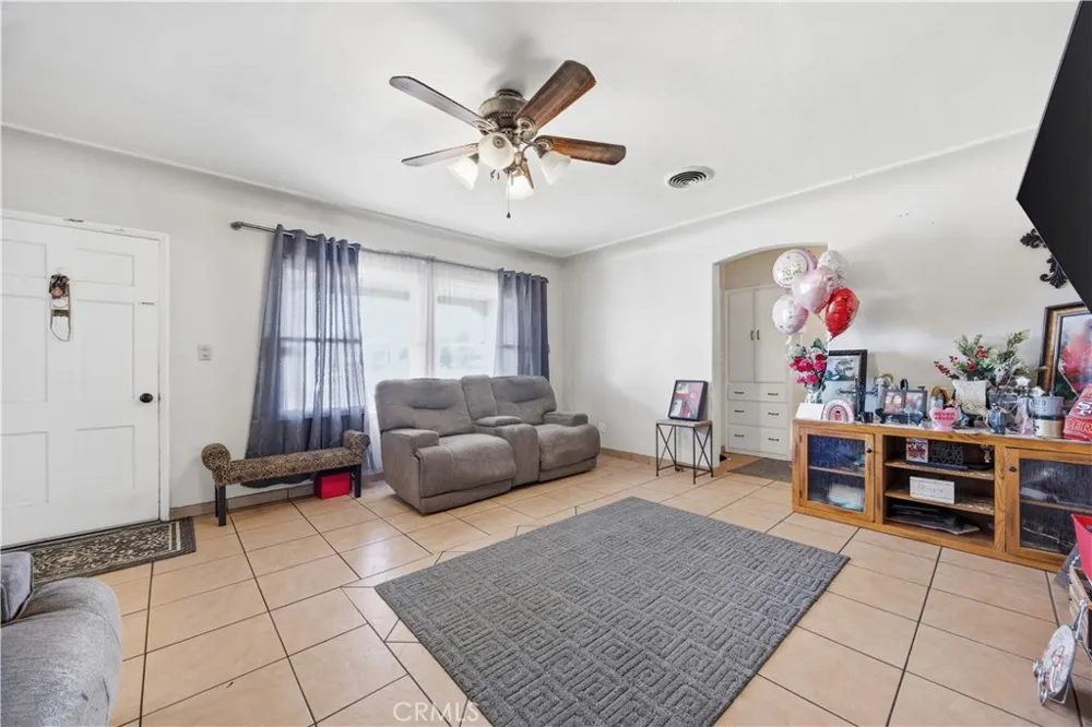 354 W Morton Ave Porterville, CA 93257