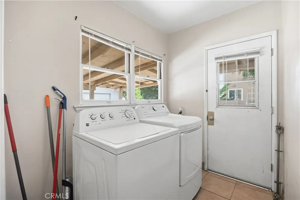 354 W Morton Ave Porterville, CA 93257