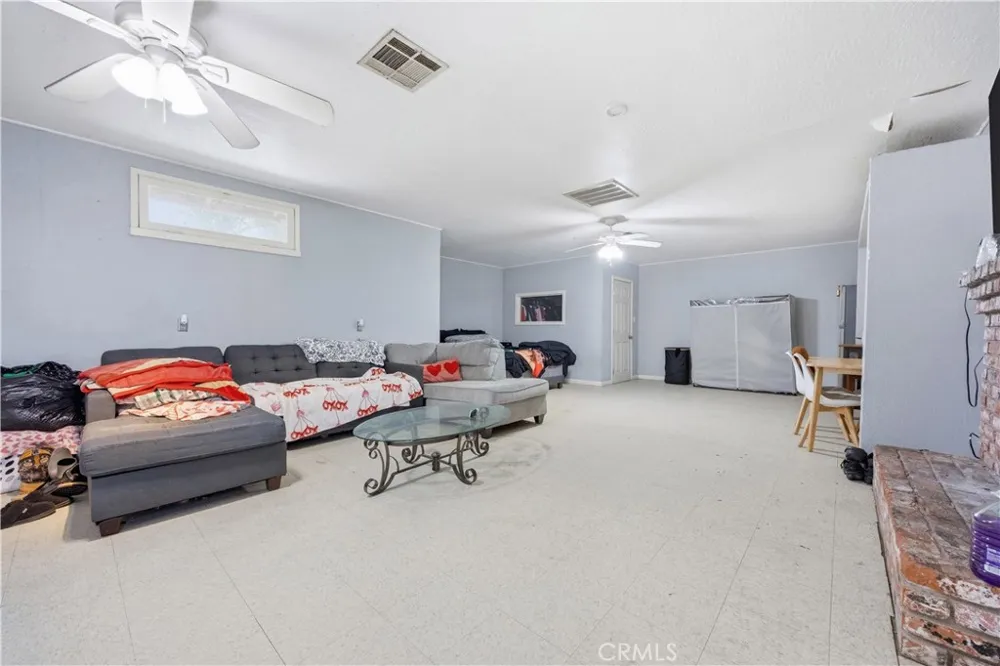 354 W Morton Ave Porterville, CA 93257
