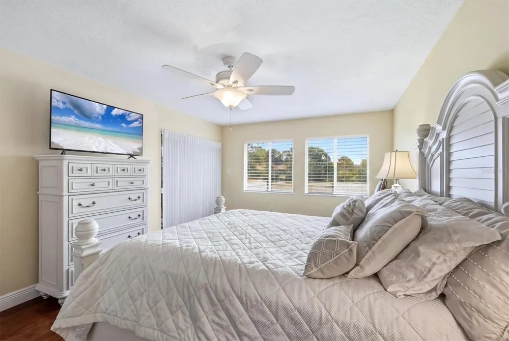 5186 LAKE VILLAGE DRIVE #90 Sarasota, FL 34235
