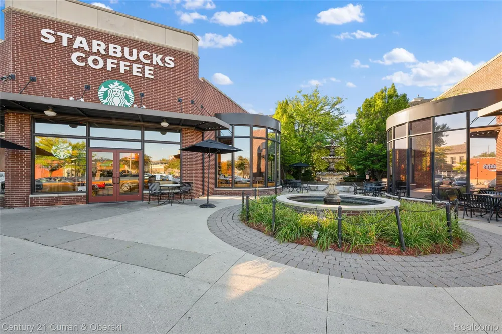 22123 W VILLAGE DRIVE Dearborn City, MI 48124
