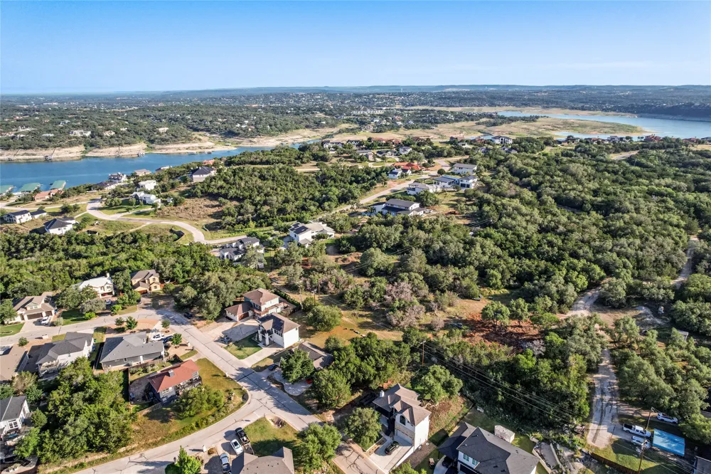 416 Summit Ridge Drive Point Venture, TX 78645