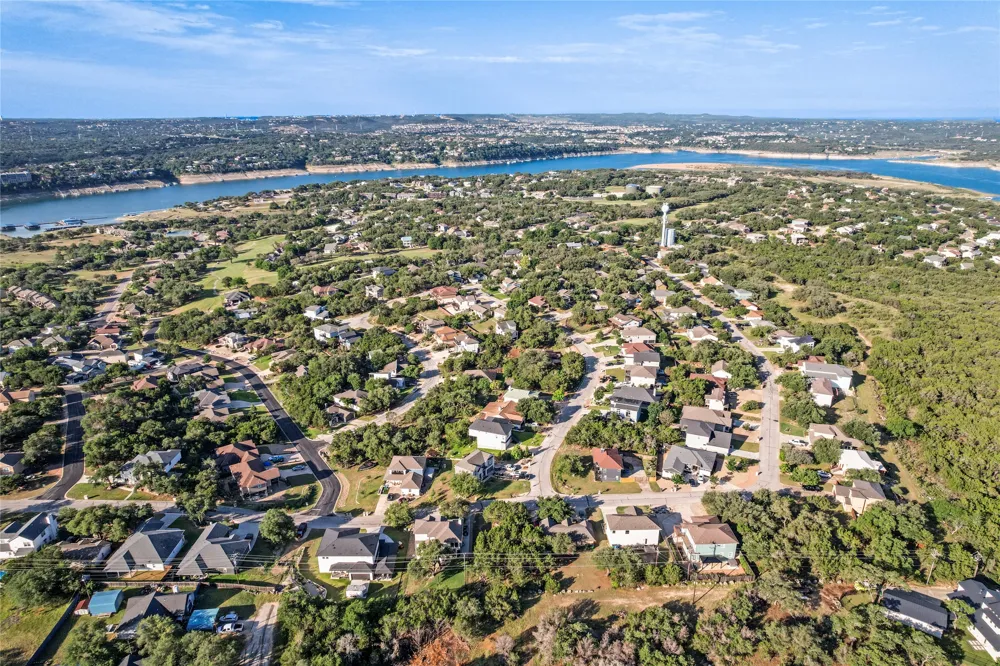 416 Summit Ridge Drive Point Venture, TX 78645