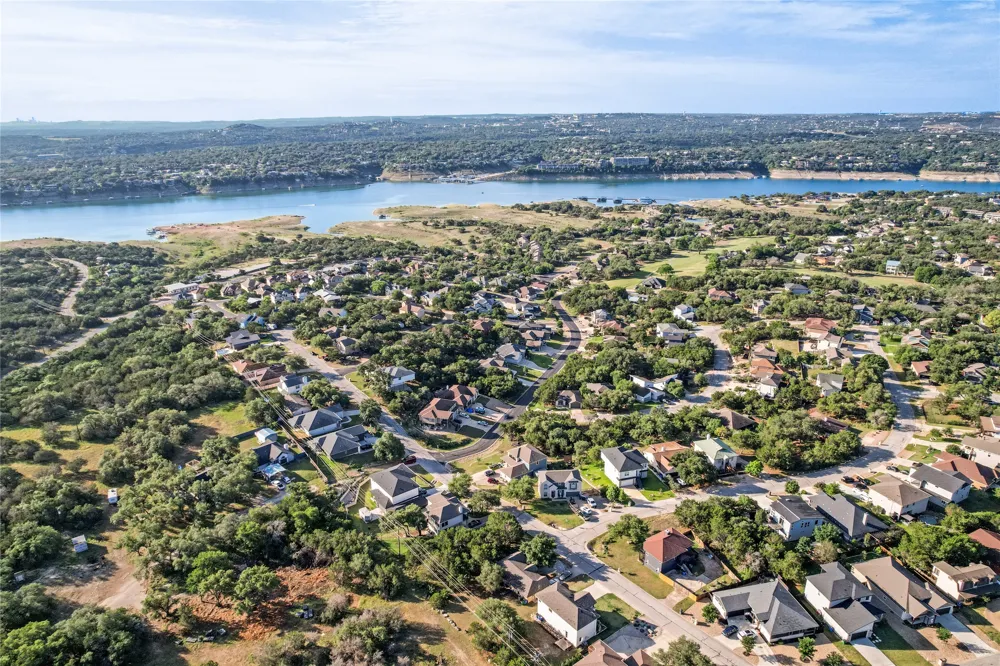 416 Summit Ridge Drive Point Venture, TX 78645