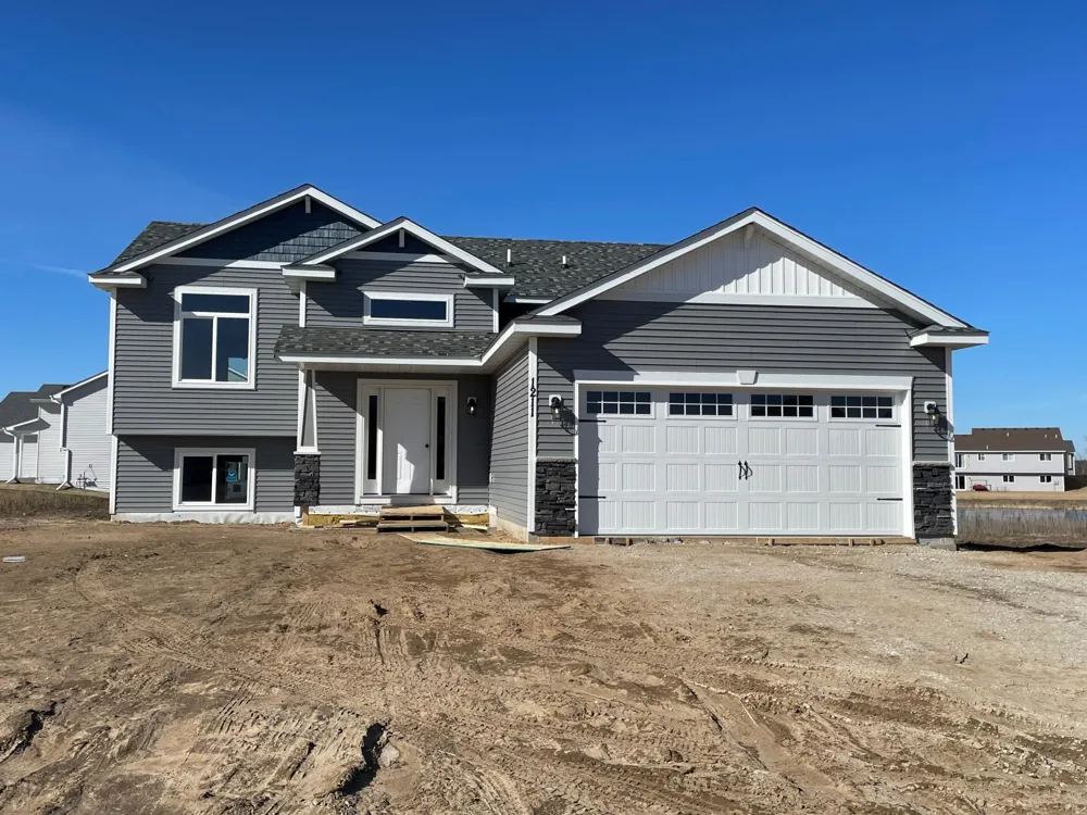 1108 8th Avenue SW Isanti, MN 55040