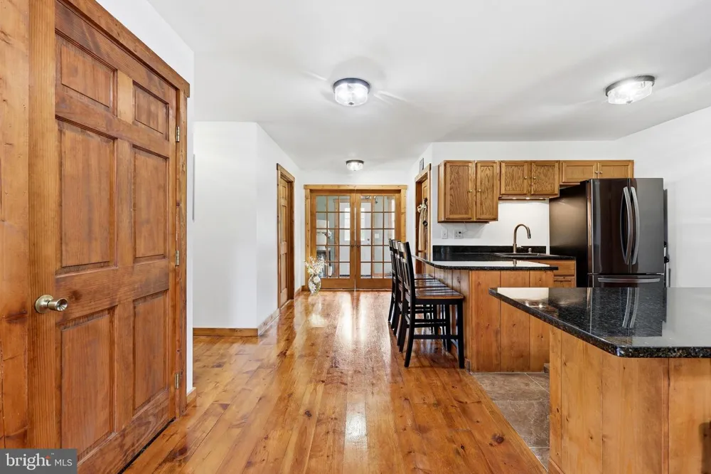 839 LAKE FERNDALE Springfield, WV 26763