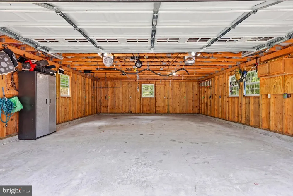 839 LAKE FERNDALE Springfield, WV 26763