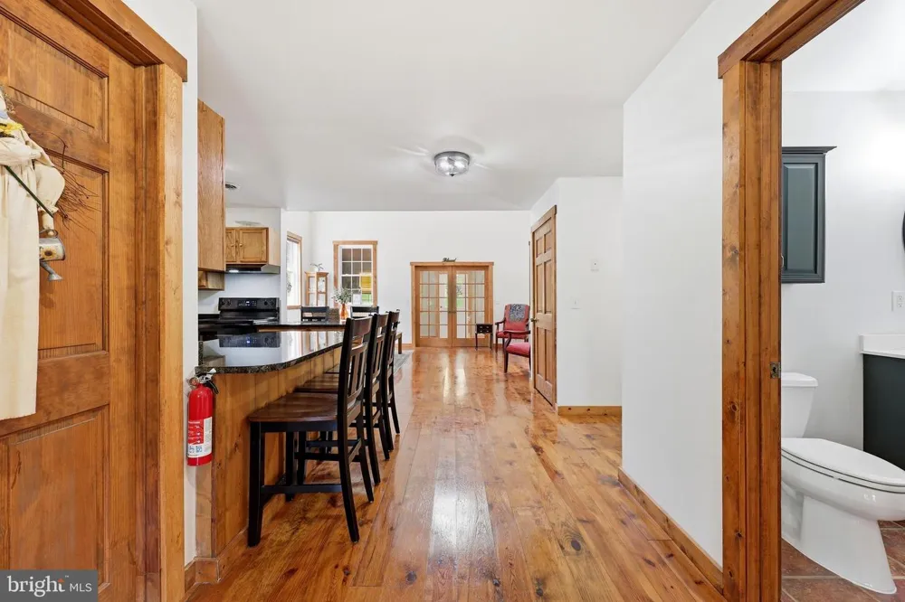 839 LAKE FERNDALE Springfield, WV 26763