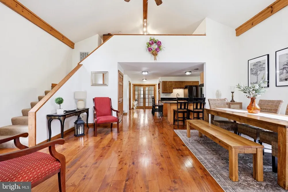 839 LAKE FERNDALE Springfield, WV 26763