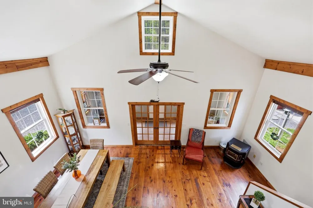 839 LAKE FERNDALE Springfield, WV 26763