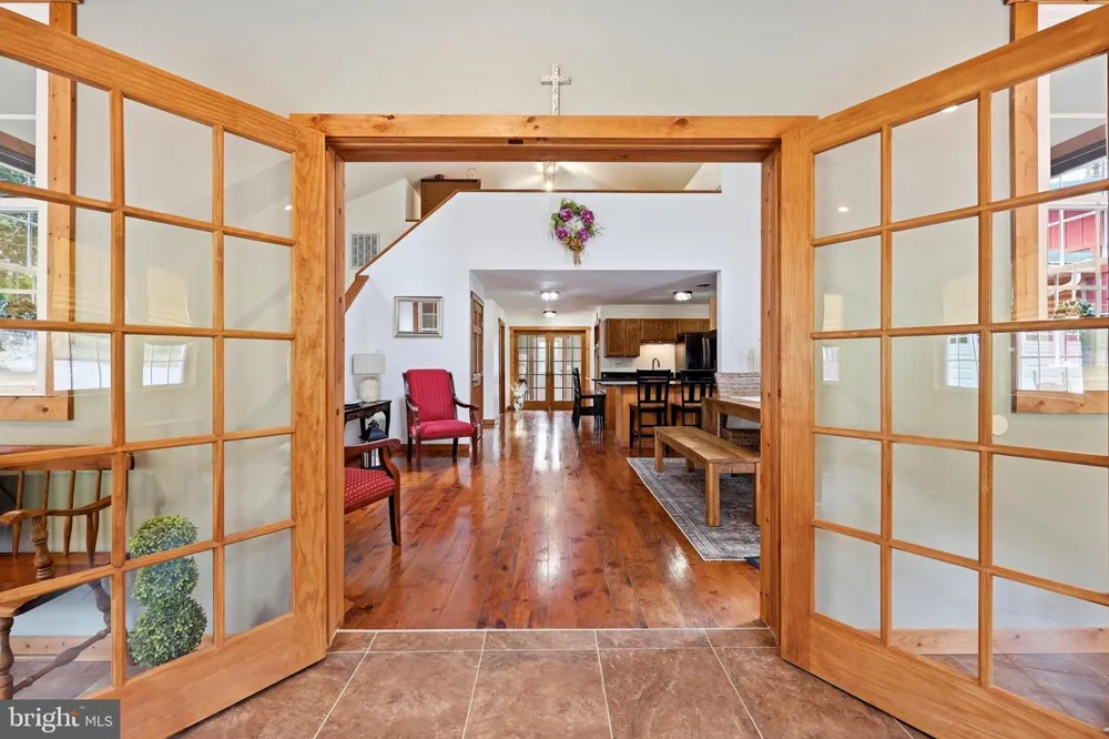 839 LAKE FERNDALE Springfield, WV 26763