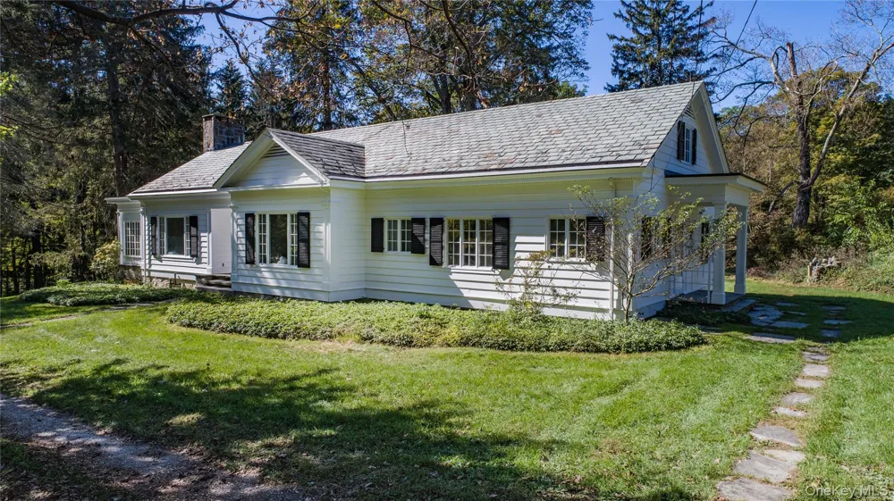 21-23 Tinker Town Road Dover Plains, NY 12522