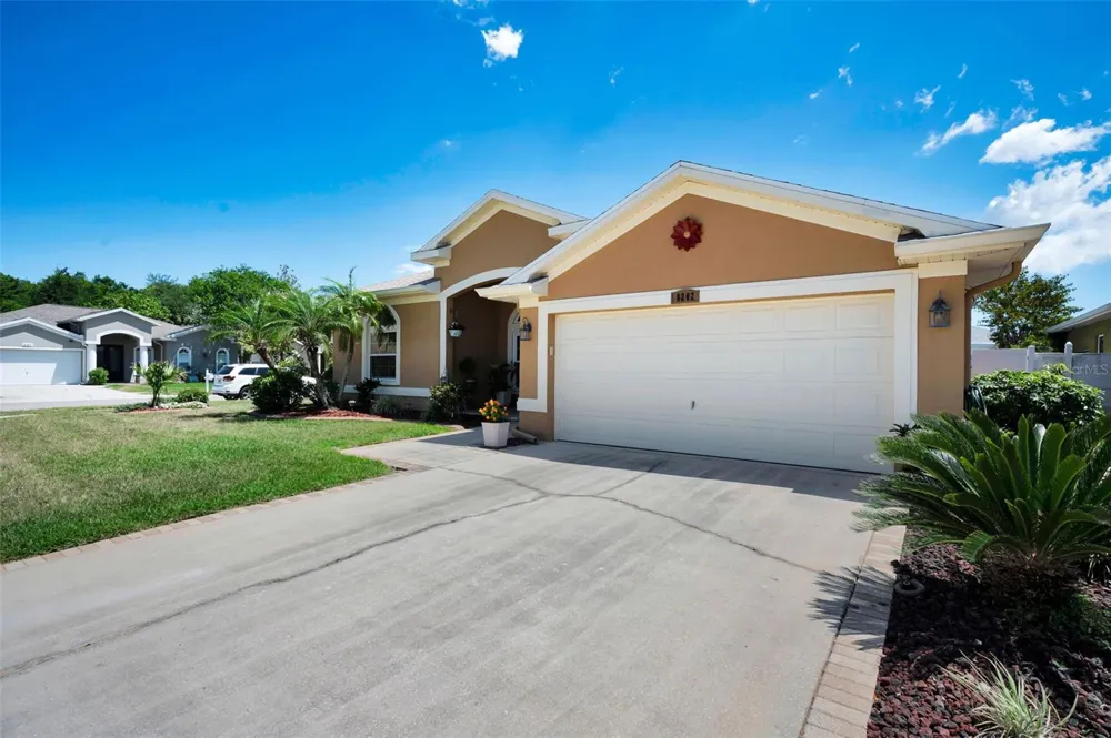 8202 WILD OAKS CIRCLE Largo, FL 33773