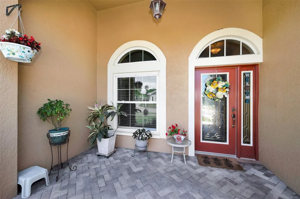 8202 WILD OAKS CIRCLE Largo, FL 33773