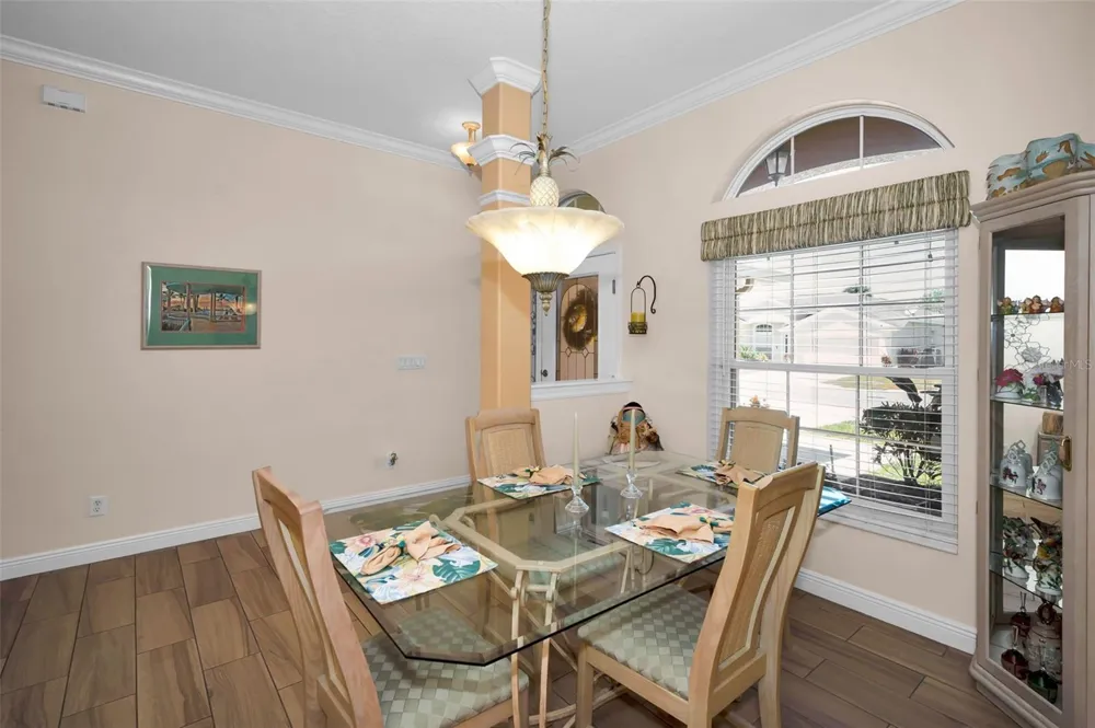 8202 WILD OAKS CIRCLE Largo, FL 33773