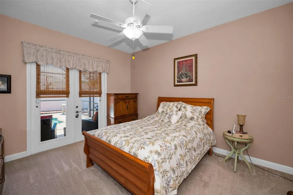 8202 WILD OAKS CIRCLE Largo, FL 33773