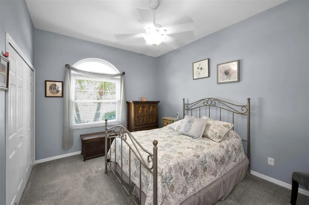 8202 WILD OAKS CIRCLE Largo, FL 33773
