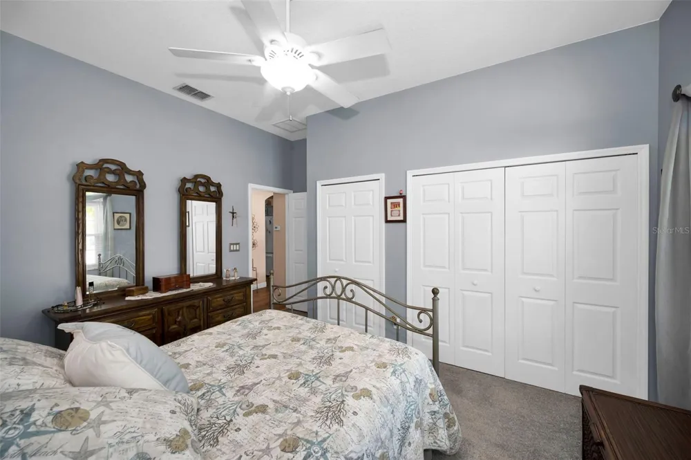 8202 WILD OAKS CIRCLE Largo, FL 33773