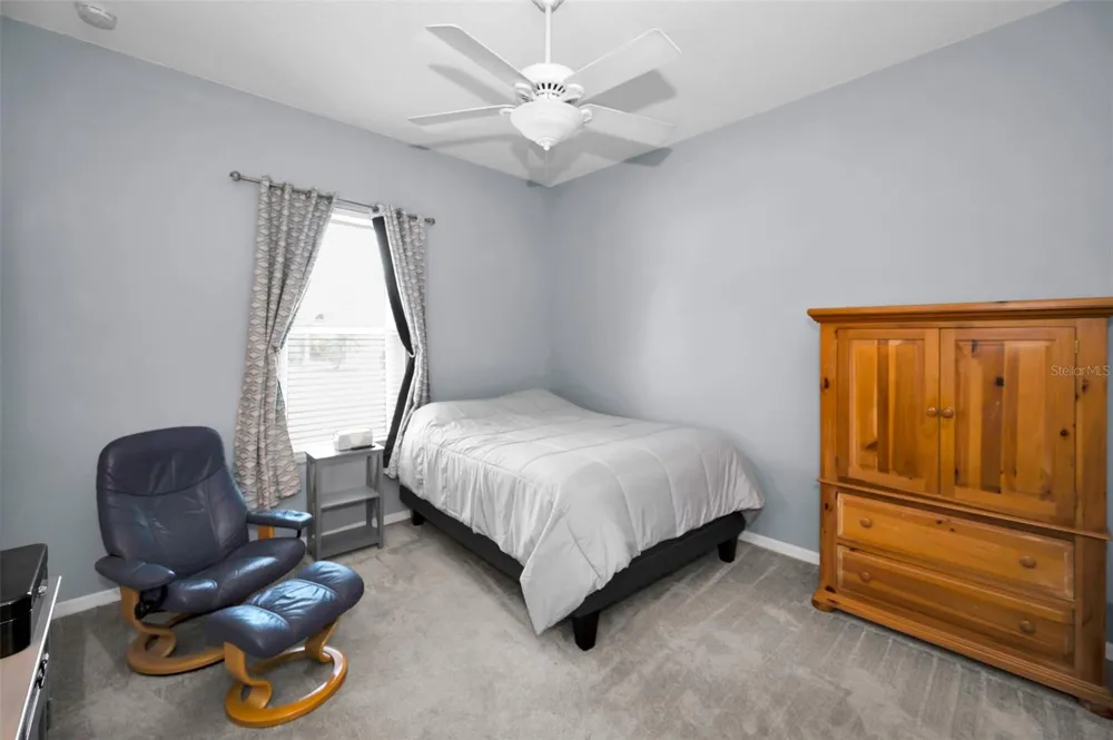 8202 WILD OAKS CIRCLE Largo, FL 33773
