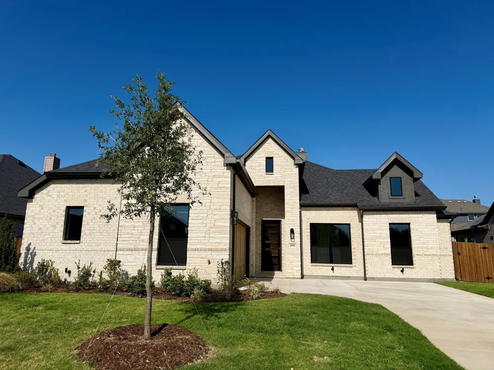 4801 Nomad Drive Midlothian, TX 76065