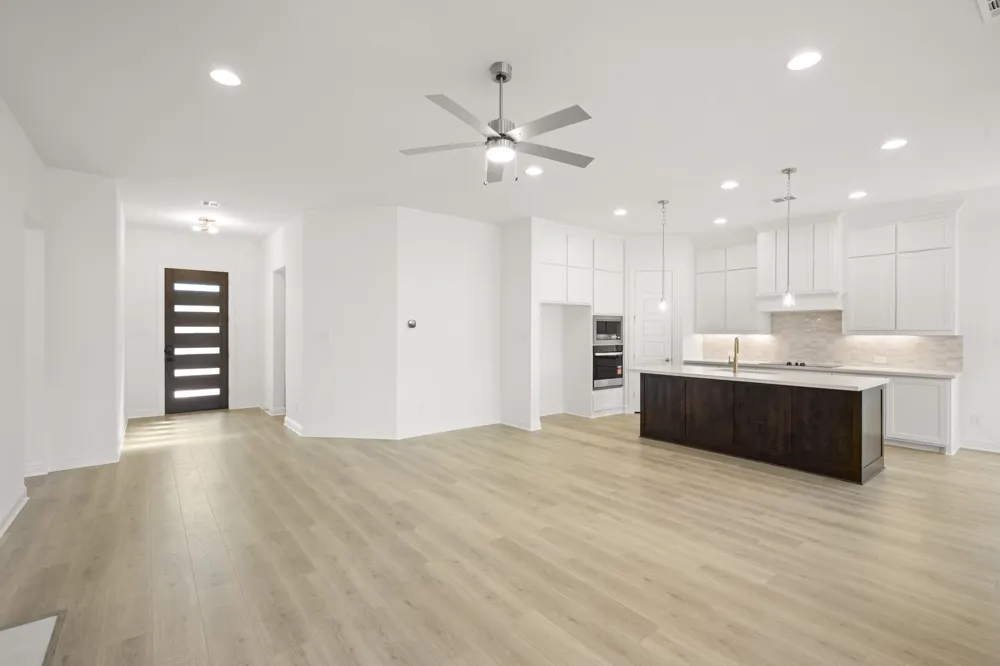 4801 Nomad Drive Midlothian, TX 76065