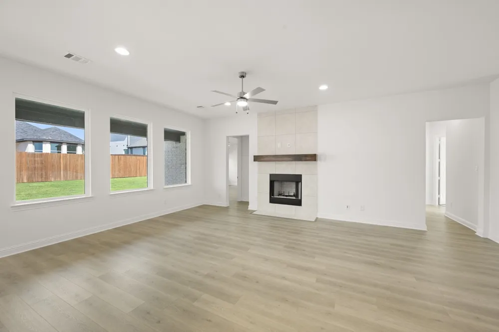 4801 Nomad Drive Midlothian, TX 76065