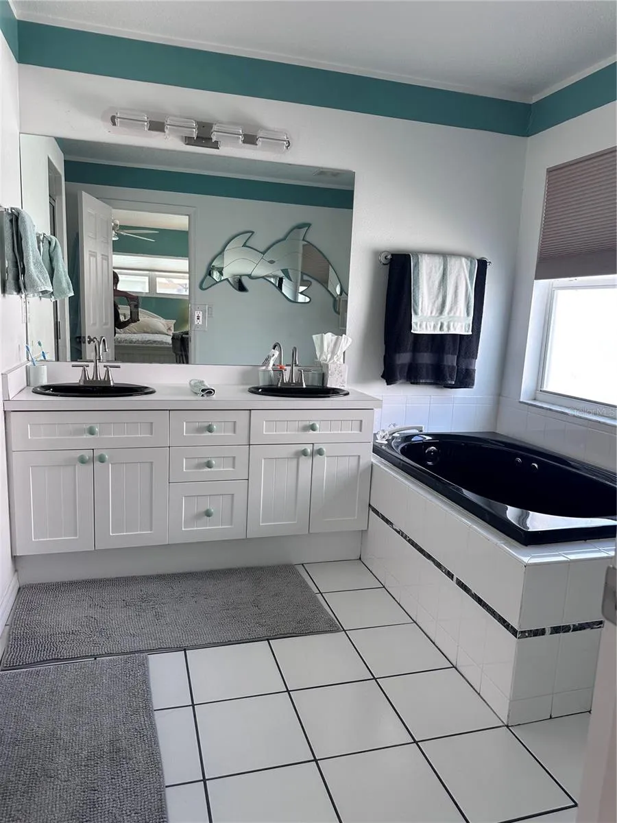 10632 LAKE VISTA DRIVE Seminole, FL 33772