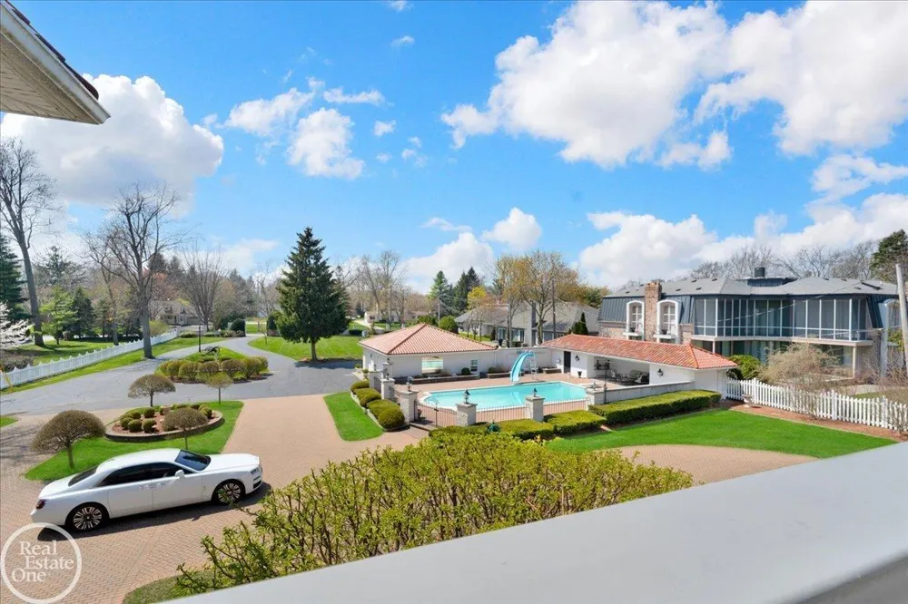 4326 Gratiot Avenue Port Huron City, MI 48060