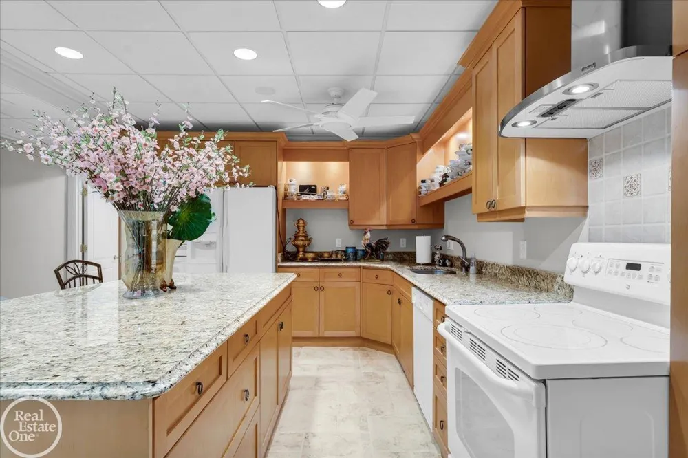4326 Gratiot Avenue Port Huron City, MI 48060