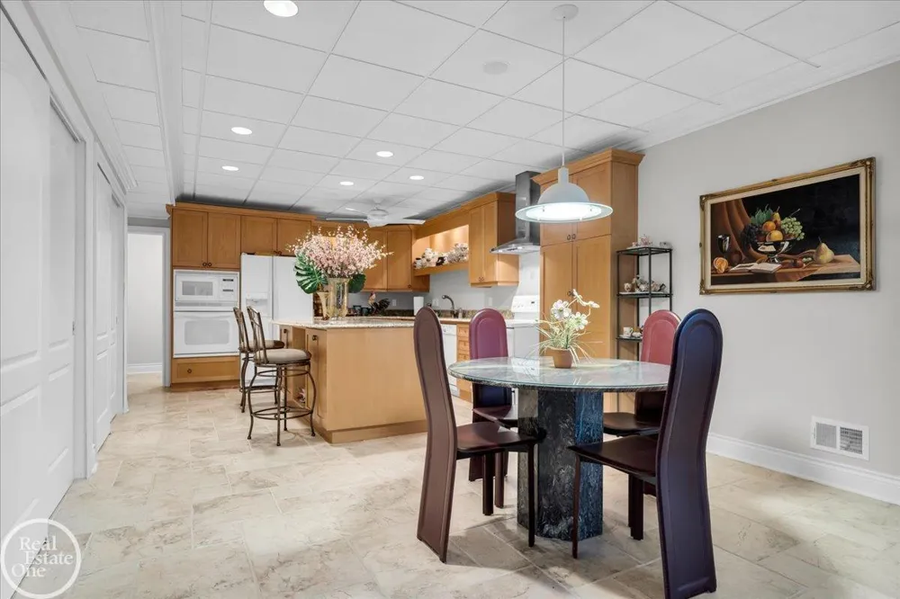 4326 Gratiot Avenue Port Huron City, MI 48060