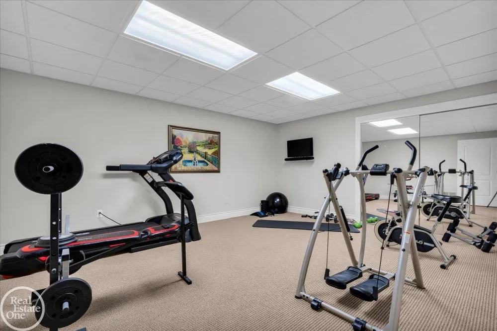 4326 Gratiot Avenue Port Huron City, MI 48060