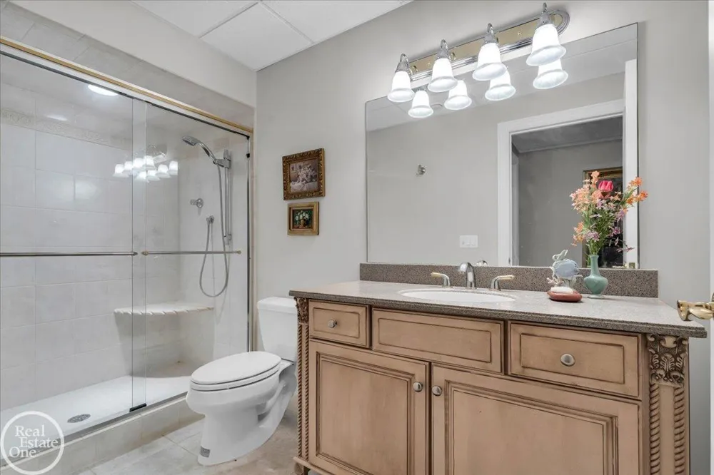 4326 Gratiot Avenue Port Huron City, MI 48060