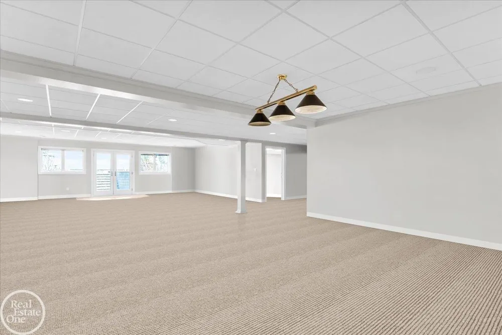 4326 Gratiot Avenue Port Huron City, MI 48060
