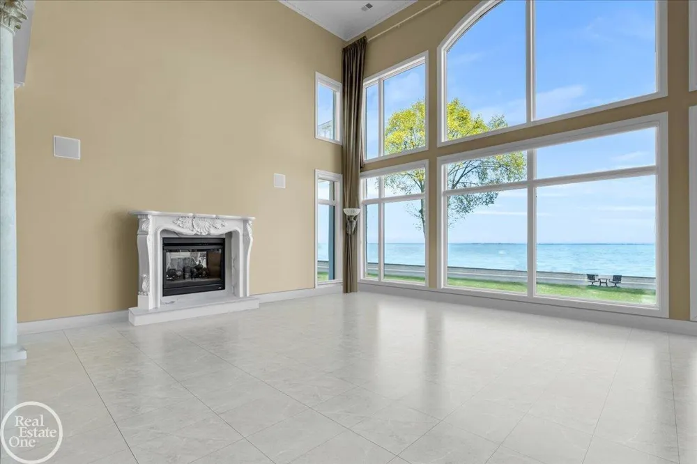 4326 Gratiot Avenue Port Huron City, MI 48060