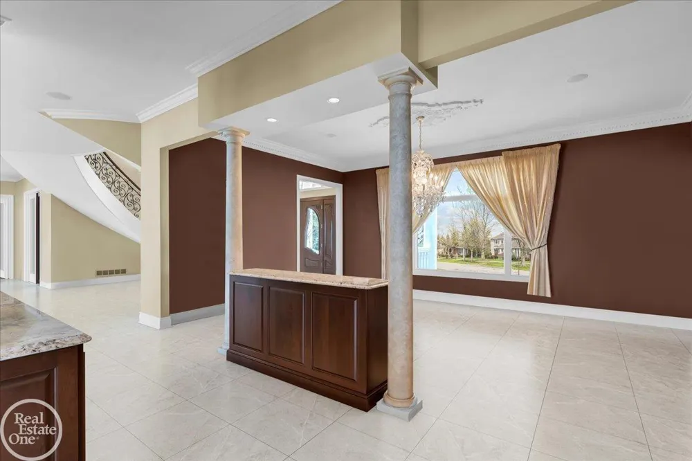4326 Gratiot Avenue Port Huron City, MI 48060