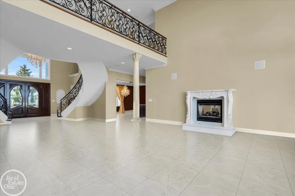 4326 Gratiot Avenue Port Huron City, MI 48060