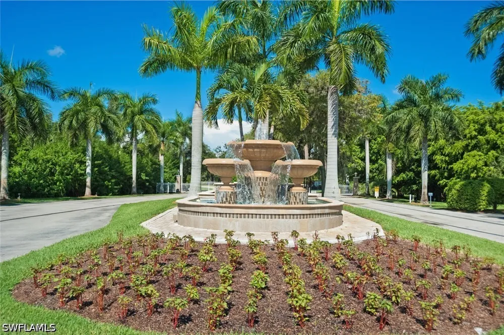 STONE WAY Estero, FL 33928