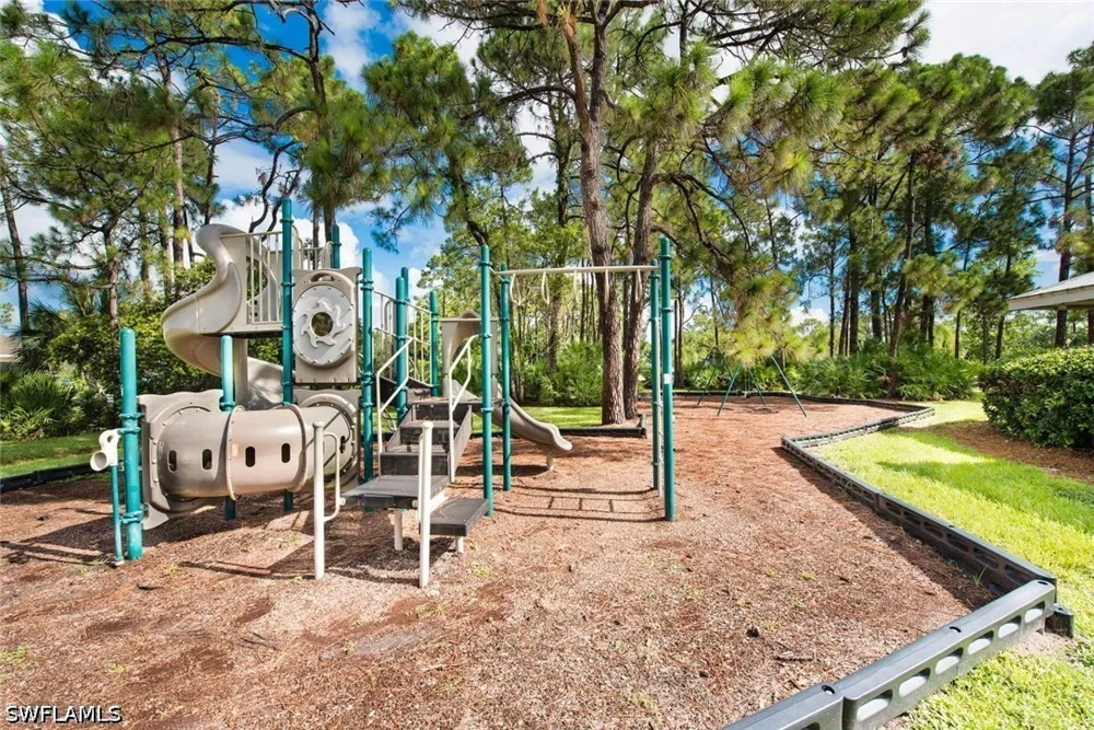 STONE WAY Estero, FL 33928