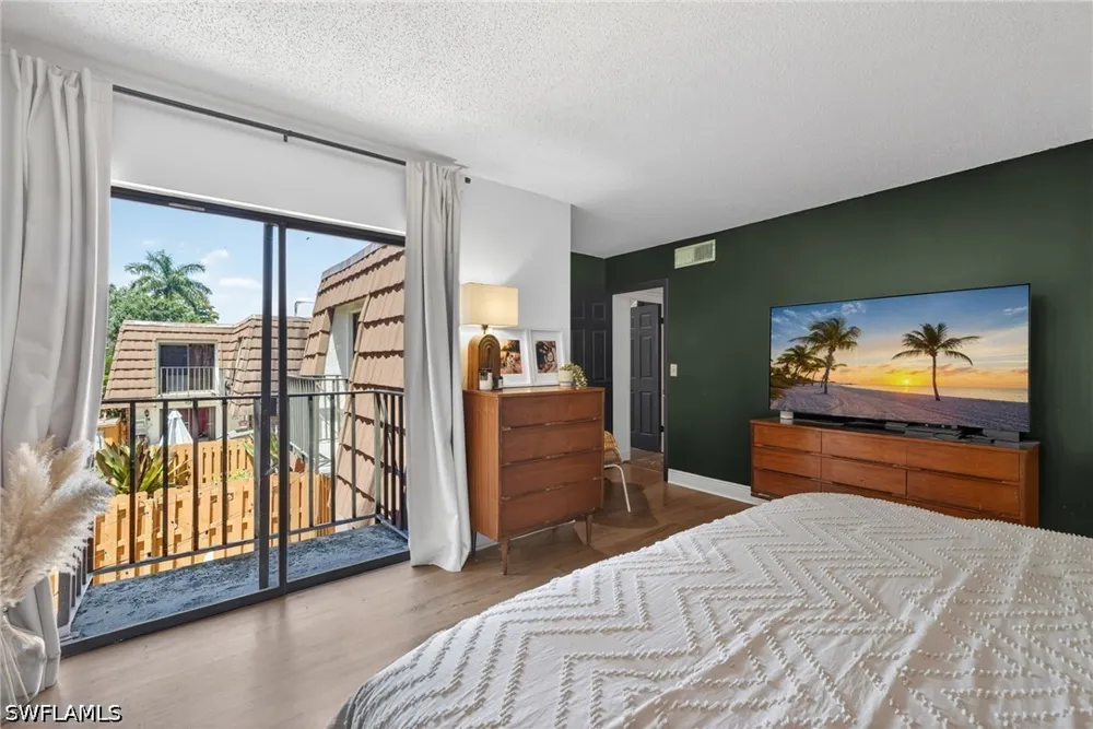 Park Shore Circle #3 Fort Myers, FL 33901