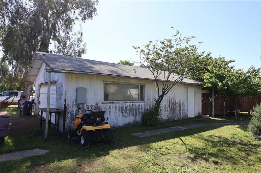 22189 Samson Ave. Corning, CA 96021