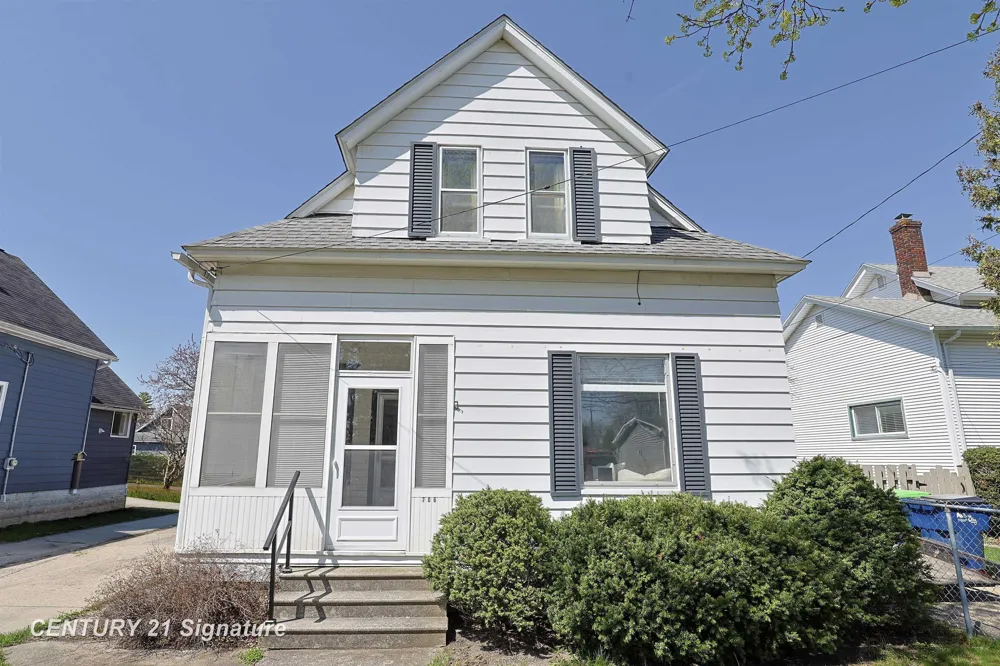 706 S Lincoln Street Bay City City, MI 48708