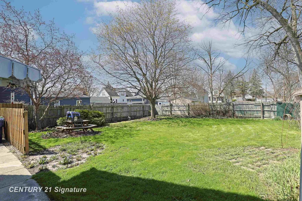 706 S Lincoln Street Bay City City, MI 48708