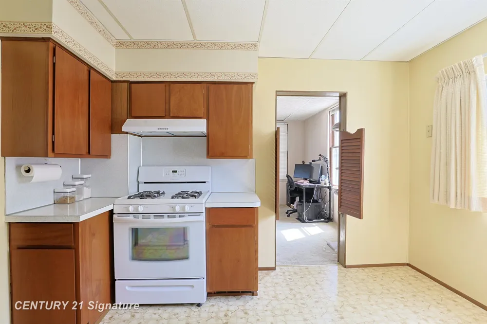 706 S Lincoln Street Bay City City, MI 48708