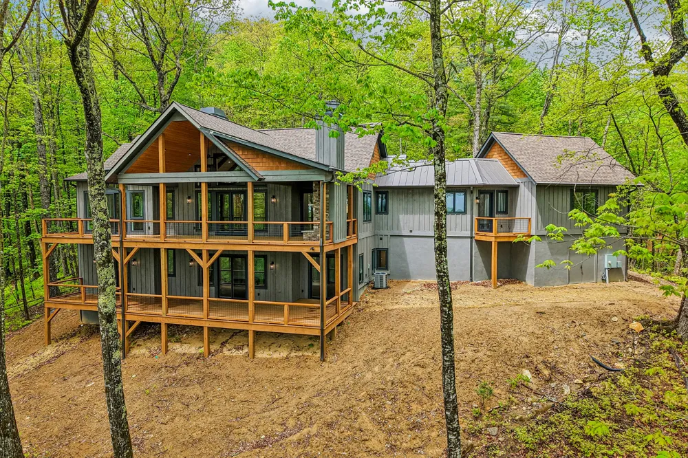 305 Easy Springs Road Sapphire, NC 28774