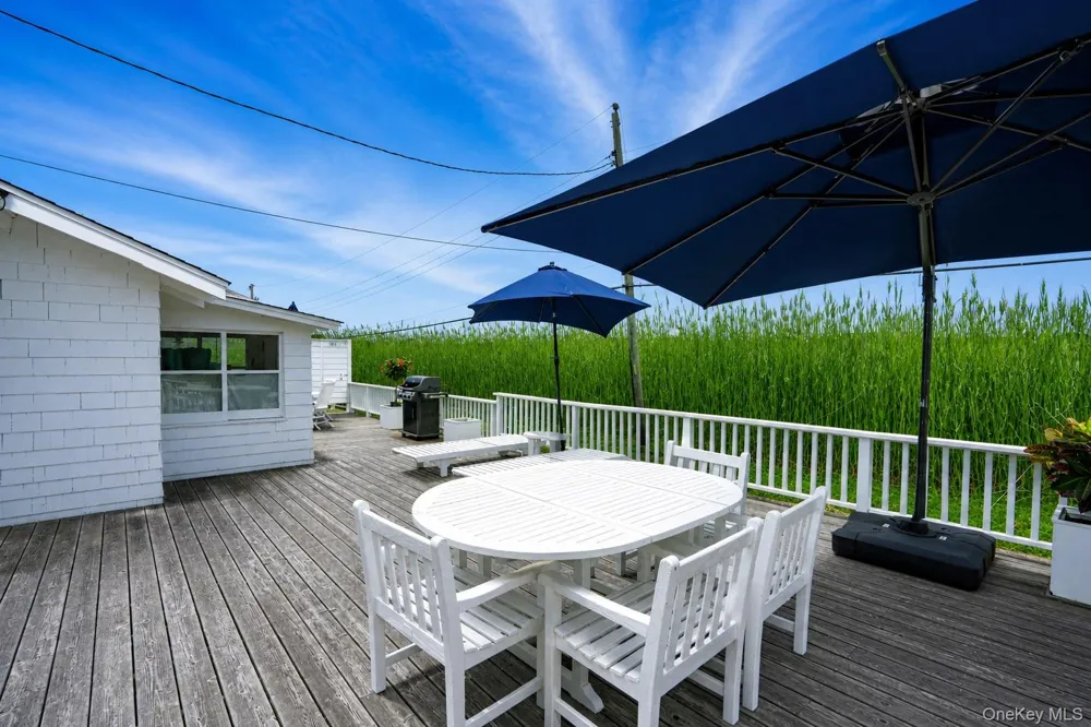106 West Walk Saltaire, NY 11706