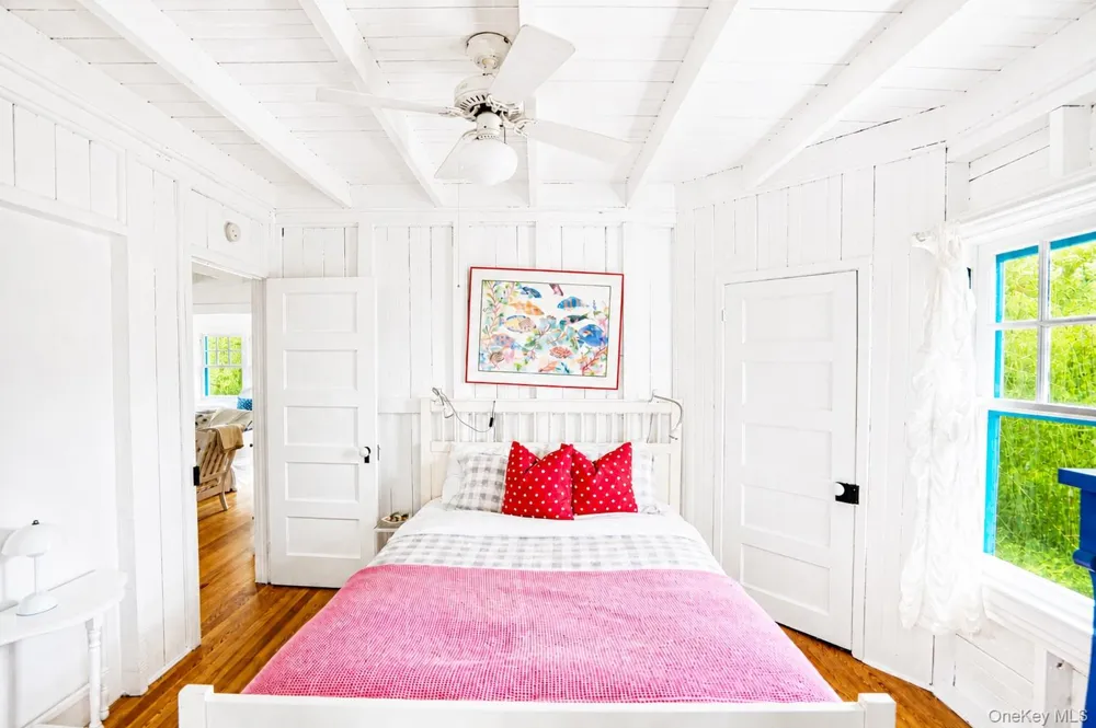 106 West Walk Saltaire, NY 11706