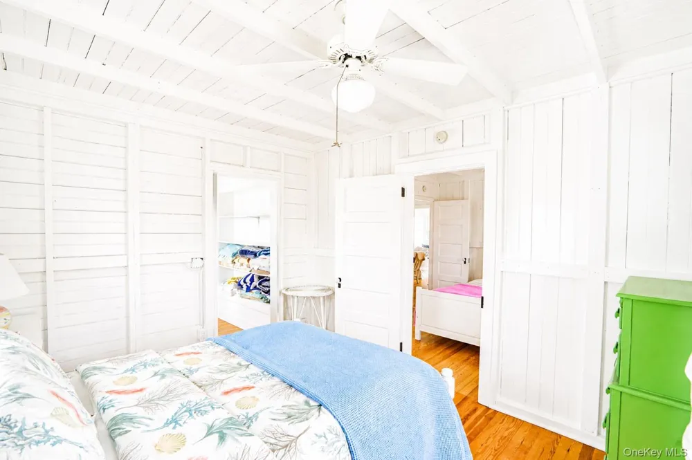 106 West Walk Saltaire, NY 11706