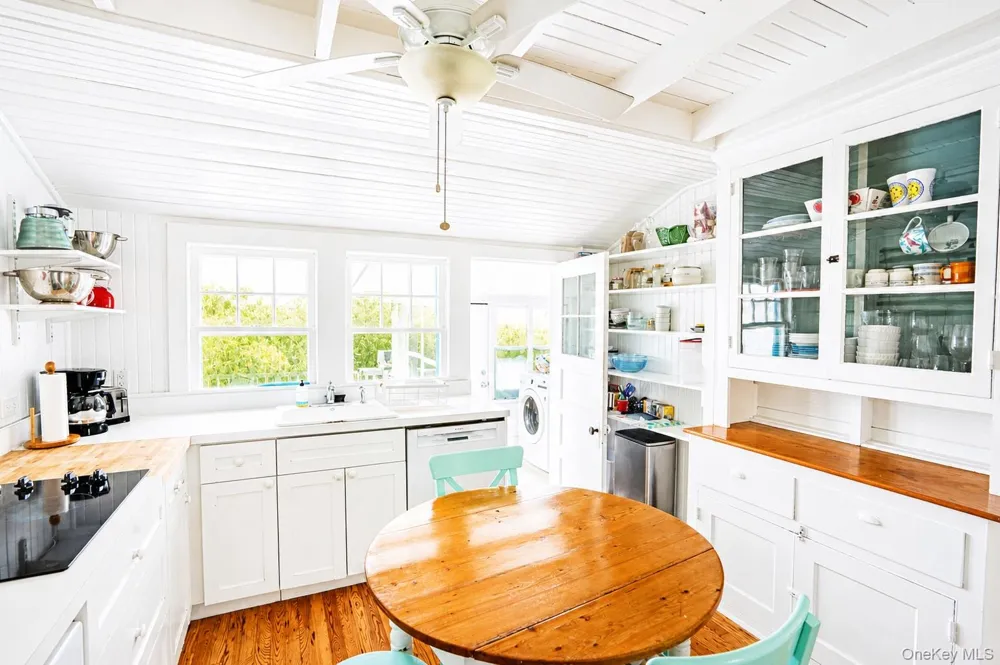 106 West Walk Saltaire, NY 11706