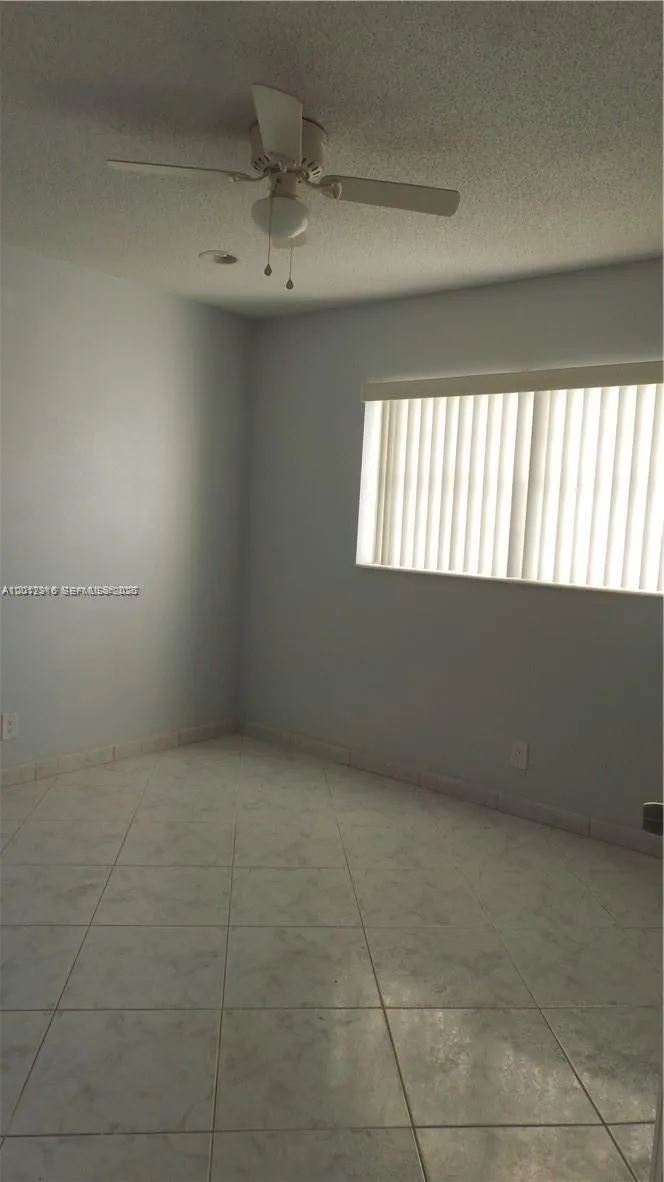 5031 W Oakland Park Blvd #204 Lauderdale Lakes, FL 33313
